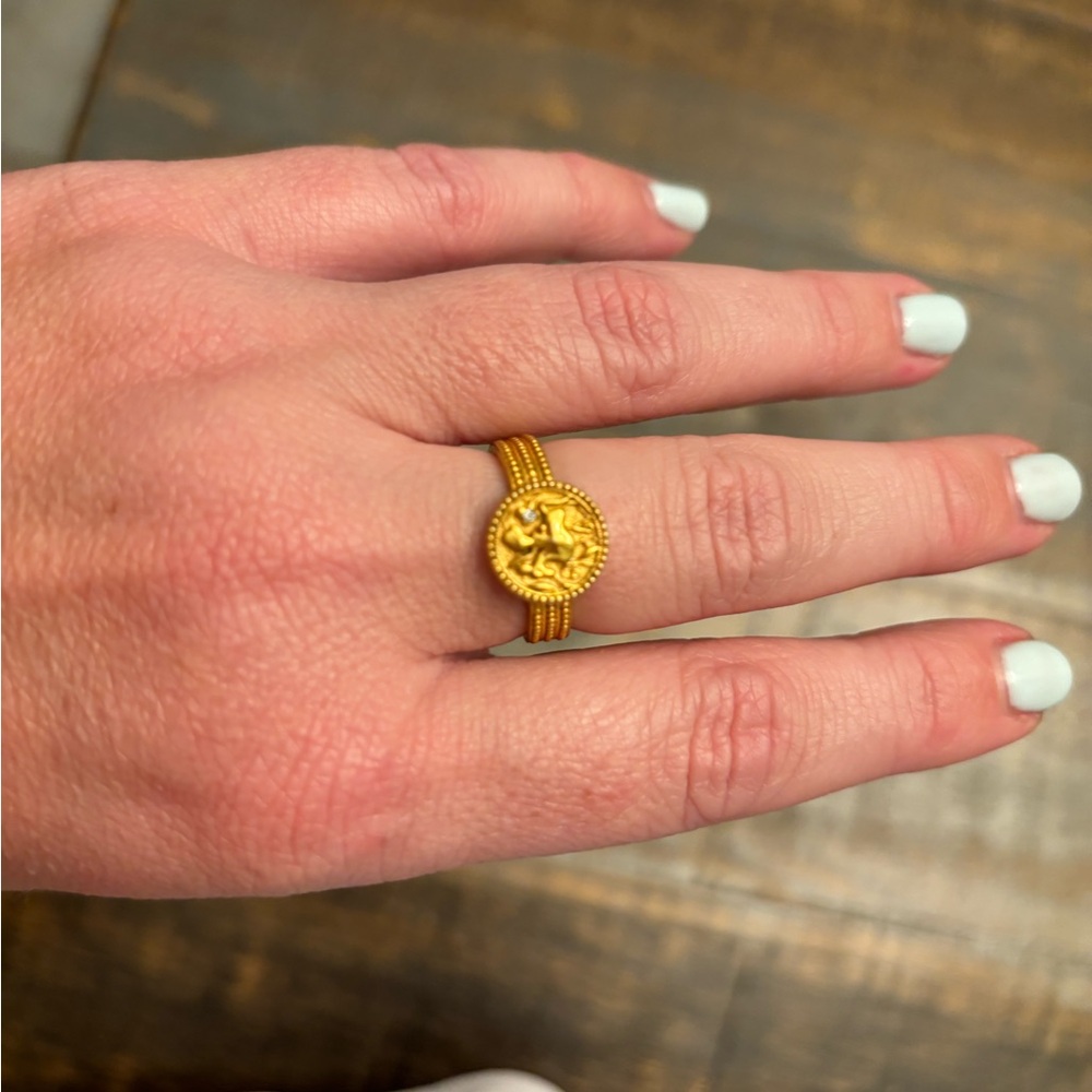 Julie Vos ring size 7 or 8 (not sure)